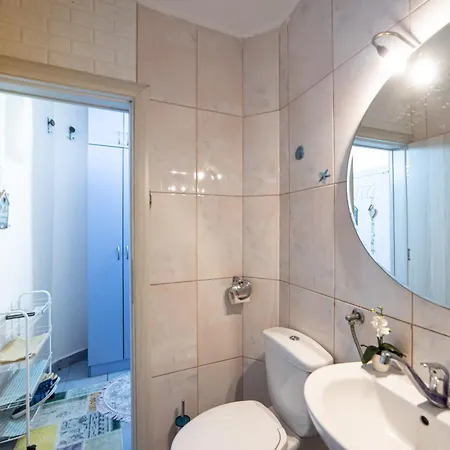 Old Street Апартаменти *