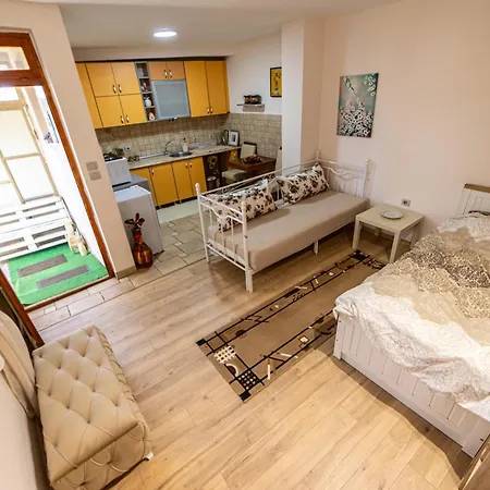 Old Street Apartment Podgorica